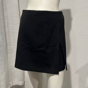 black skort from forever 21, never worn. size 2XL